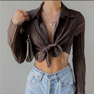 Women's Tie-Front Long Sleeve Crop Top - Brown